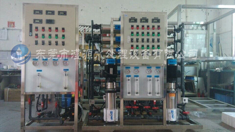  /><br /></div><div>应用领域：</div><div>1.表面处理：电镀配液用水、电镀清洗用水;</div><div>2.电子工业：半导体工业超纯水、集成电路清洗用水制备;</div><div>3.电力工业：高压锅炉补给水制备;</div><div>4.制药行业：医用纯化水的制备;</div><div>5.化学工业：溶液的脱盐提纯;EDI超纯水设备是一种环保节能新型水处理工艺，目前在工业生产用水处理中应用广泛，受到各行业青睐。</div></div>
						<div class=